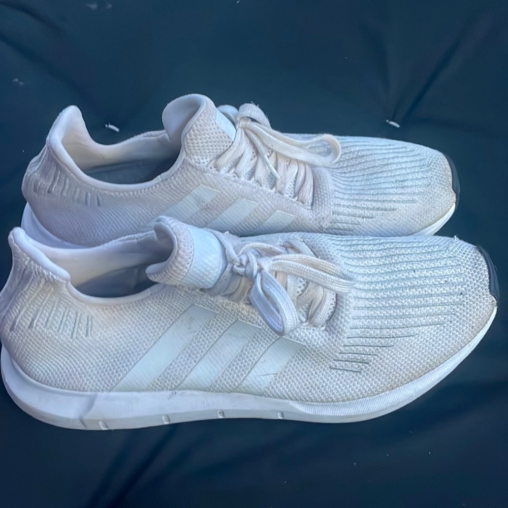adidas men’s swift running shoes